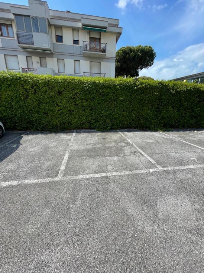 Ferienwohnung Viareggio Sabbia Bianca Exterior foto